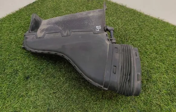 Audi A6 S6 C7 4G Air intake duct part 4G0129624