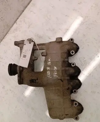 Skoda Fabia Mk1 (6Y) Intake manifold 038129713J