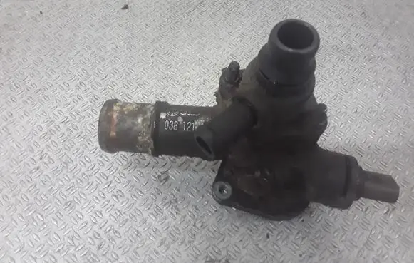 Ford Galaxy Engine coolant pipe/hose 038121133J