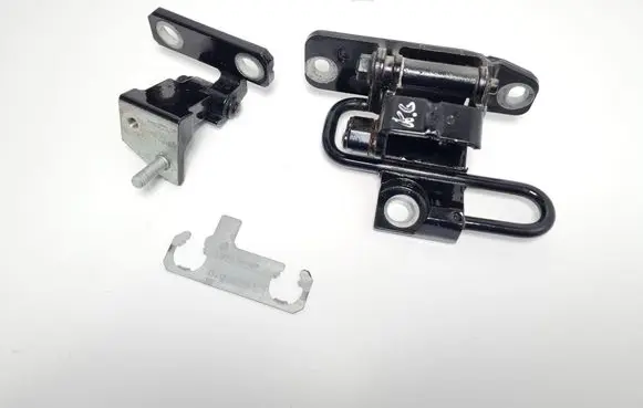 Rear door hinge set