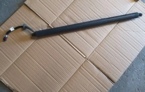Skoda Octavia Mk4 Tailgate strut 5E7827851