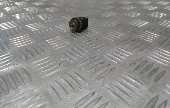 Renault Espace III Coolant temperature sensor 8200202612