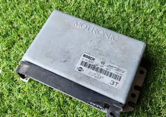 Nissan Micra Engine control unit/module 237101E720 0261206502 1F72050200