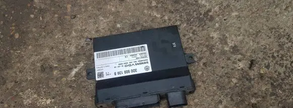 Volkswagen Touareg I Keyless (KESSY) go control unit/module 3D0909139B 5WK48504