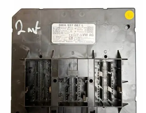Volkswagen Golf VIII Central body control module 5WA937087L