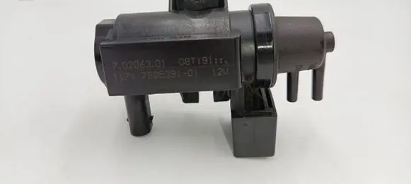 BMW 5 E60 E61 Turbo solenoid valve 11747805391 7805391
