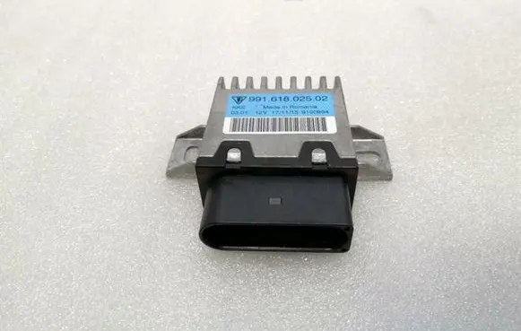 Porsche Cayman 981 Fuel injection pump control unit/module 99161802502