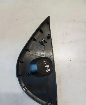 Volvo V60 Dashboard side end trim 30791681 30791680