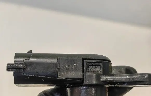 Chevrolet Camaro Crankshaft position sensor 12615371