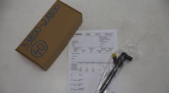 Hyundai i40 Fuel injector 338002A800