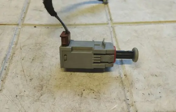 Clutch pedal sensor