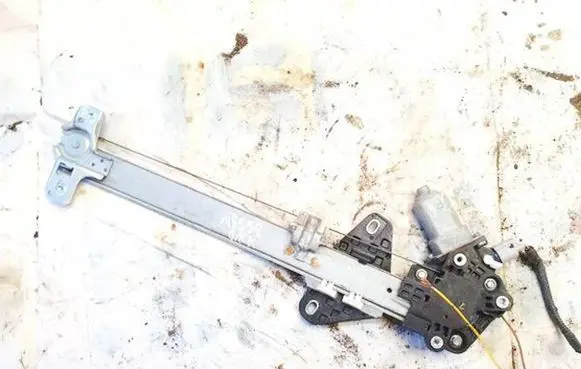 Honda CR-V Sliding door window regulator with motor