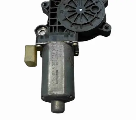 BMW 3 E46 Front door window regulator motor 676283620640