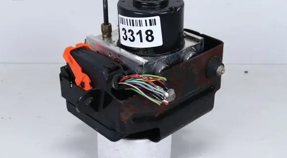 Suzuki Swift I ABS Pump 62J0 06.2102-0385.4 06.2109-0568.3