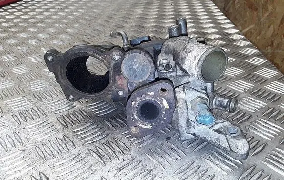 Opel Meriva A EGR valve cooler 8980607950