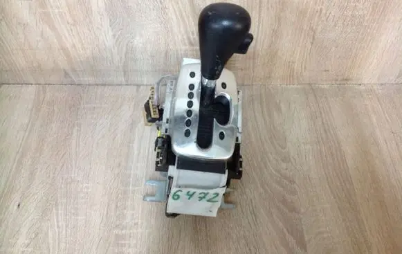 Audi A8 S8 D2 4D Gear shifter/selector 8D0713041