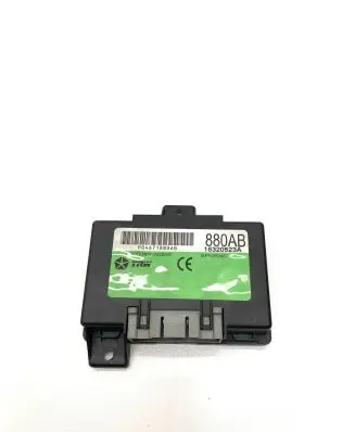 Chrysler PT Cruiser Door central lock control unit/module P04671880AB