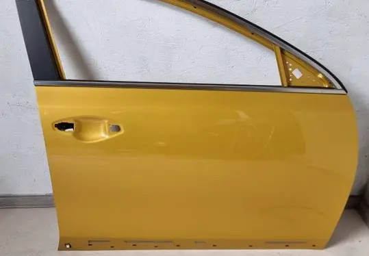 KIA Xceed Front door