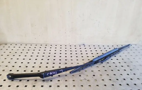 Volkswagen Transporter - Caravelle T4 Front wiper blade arm 701955409A