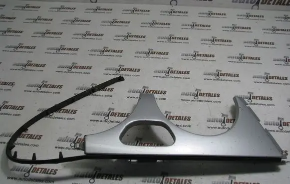 Mercedes-Benz E W210 Under headlight/headlamp trim 2108200412