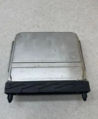 Volvo XC70 Engine control unit/module 30637733A 1039S00000 0281011078