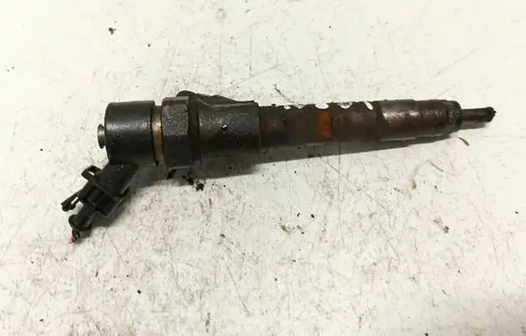 Fuel injector