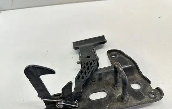 Audi A6 S6 C6 4F Engine bonnet (hood) release handle 4F0823480B