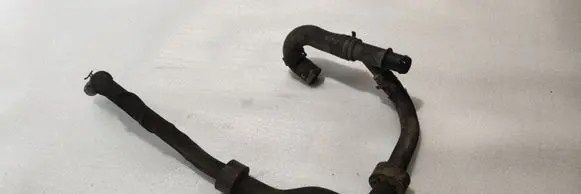 Engine coolant pipe/hose