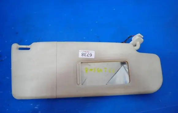 Volkswagen PASSAT CC Sun visor