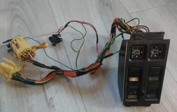 Jaguar XJ X40 Electric window control switch DBC3211