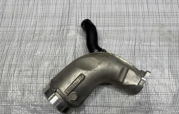 Maserati Grecale Intercooler hose/pipe 670053163