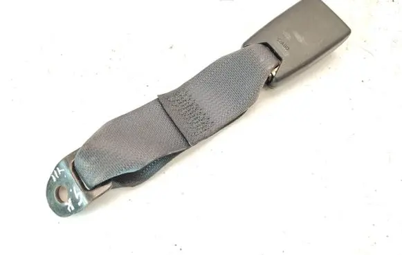 Suzuki Liana Middle seatbelt buckle (rear) 010418B1