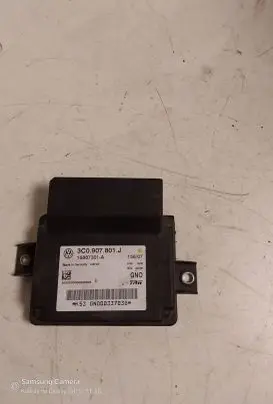 Volkswagen PASSAT B6 Hand brake control module 3C0907801J
