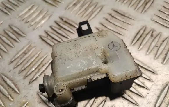 Mercedes-Benz C W203 Fuel tank cap lock 2038201997