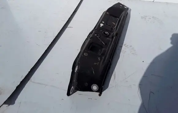 Opel Zafira B Top upper radiator support slam panel