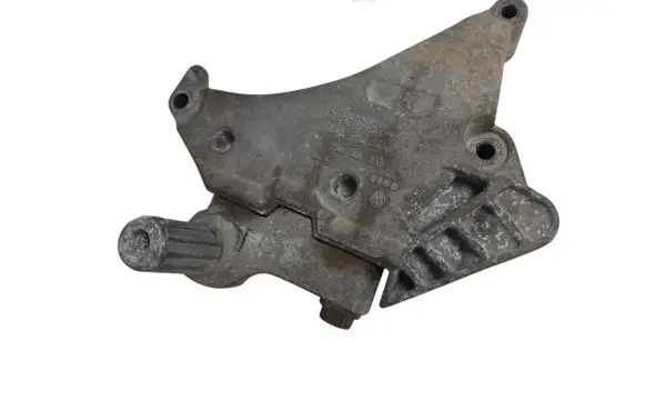 Volkswagen Tiguan Engine mounting bracket 03L199207 KTS22V120