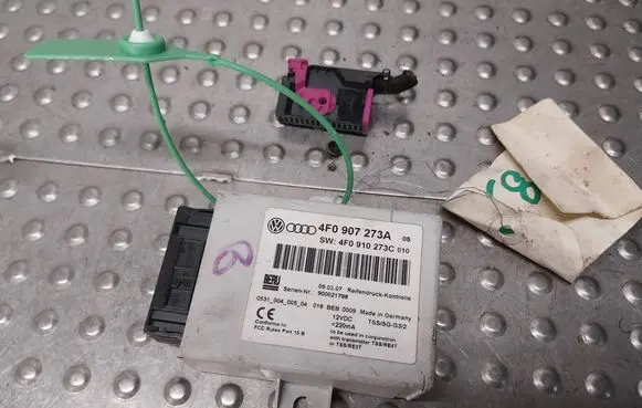 Audi A6 S6 C6 4F Tire pressure control unit 4F0907273A