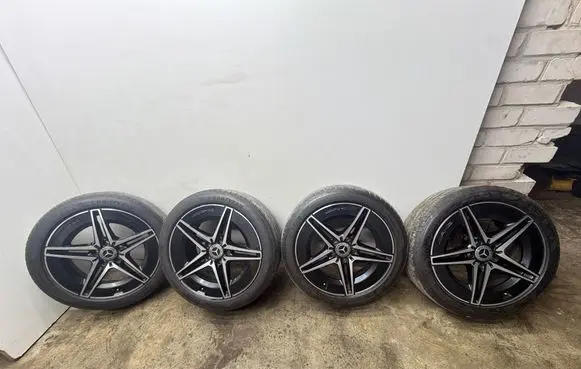 Mercedes-Benz C W206 R18 alloy rim A2064011700 A2064011800