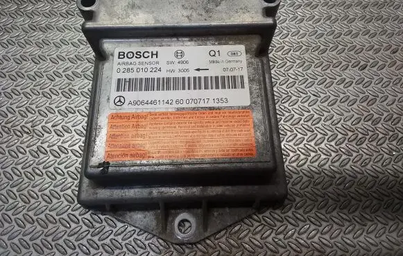 Volkswagen Crafter Airbag control unit/module A9064461142 0285010224