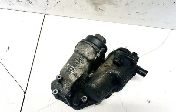Volvo S60 Oil filter cover 6740273266
