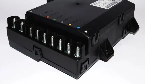 Mercedes-Benz S W221 Fuse box set A2215401062 5DK009013 A2215457132