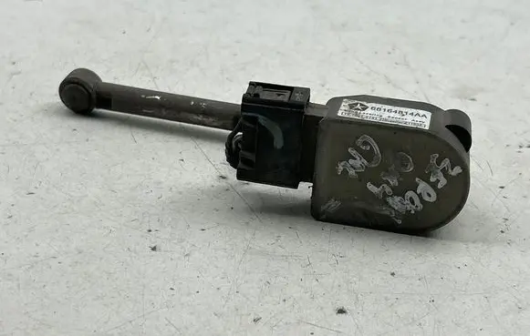 Jeep Grand Cherokee Rear air suspension level height sensor 68164814AA 21193Z 15160101512