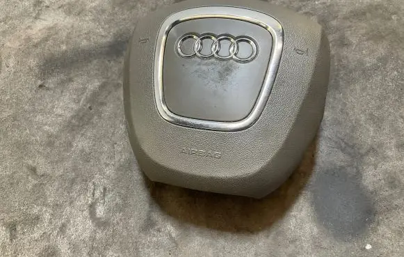 Audi A5 8T 8F Steering wheel airbag 8K0880201G 03200 01B8103C5BPJ