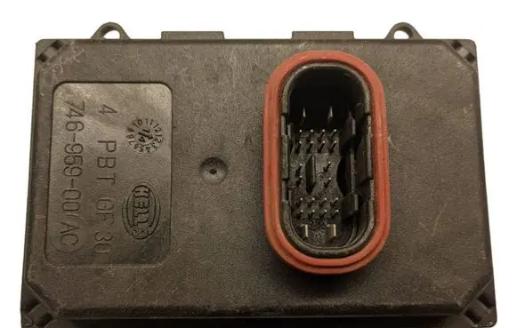 Volkswagen Touareg II Headlight ballast module Xenon 8U0941329 7086160199