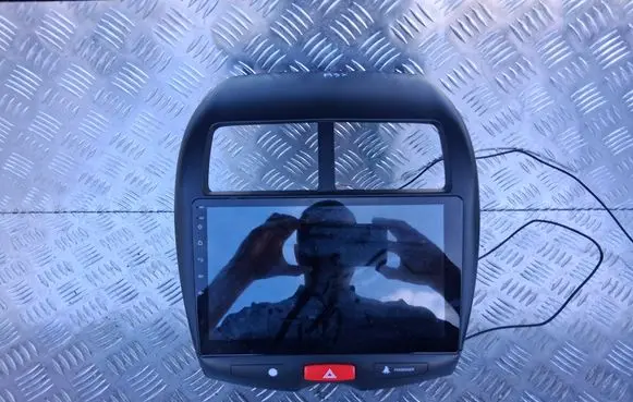 Mitsubishi ASX Radio/GPS head unit trim 