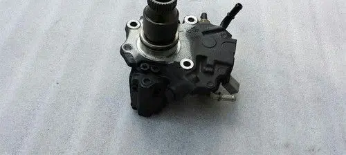Mercedes-Benz E W212 Mechanical fuel pump A6510700601