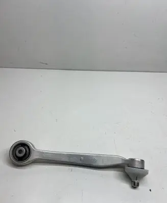 Volkswagen PASSAT B5.5 Front lower control arm/wishbone 8D0407506H