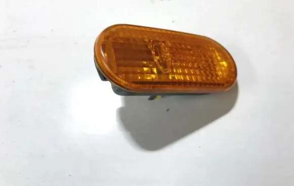 Volkswagen PASSAT B5 Front fender indicator light 3b0949117b