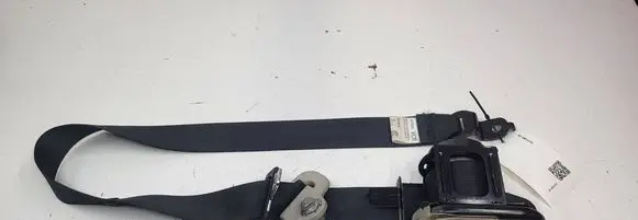 Nissan Leaf I (ZE0) Rear seatbelt 624239301B