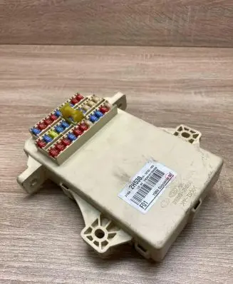 KIA Ceed Fuse module 919502H500